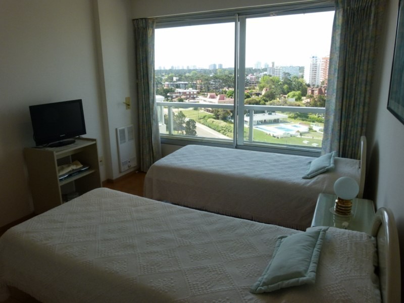 Departamento a metros de Playa Brava